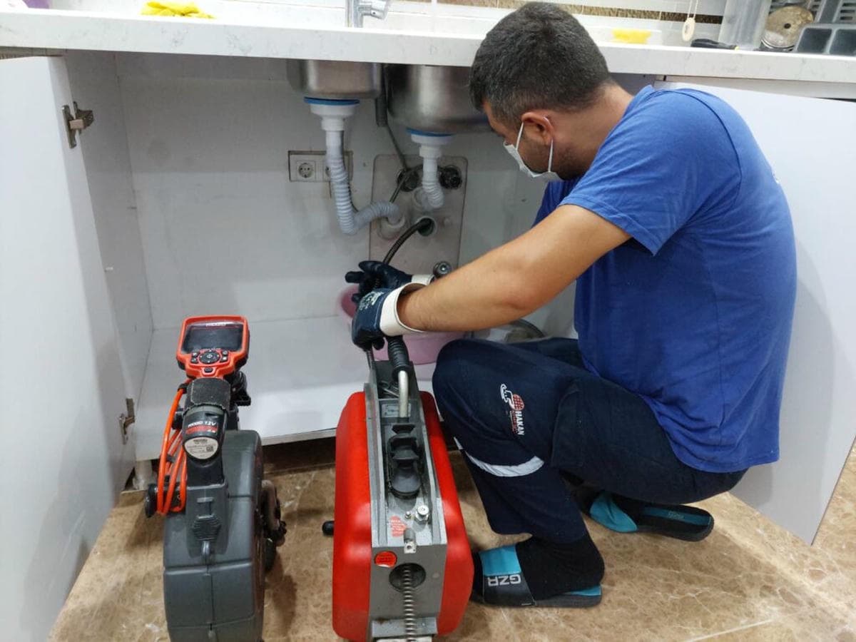 Mutfak gideri ve tesisat müdahalesi